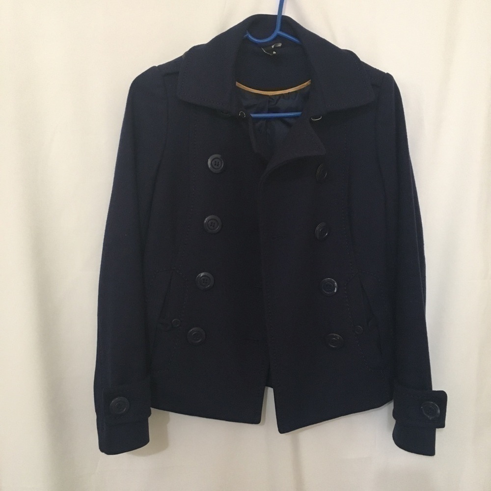 3/$28❤️Divided Navy blue button front short jacket size 4